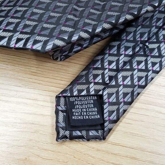 PERRY ELLIS Mens Neck Tie Black Silver Geometric Diamond Modern Classic - Picture 4 of 6